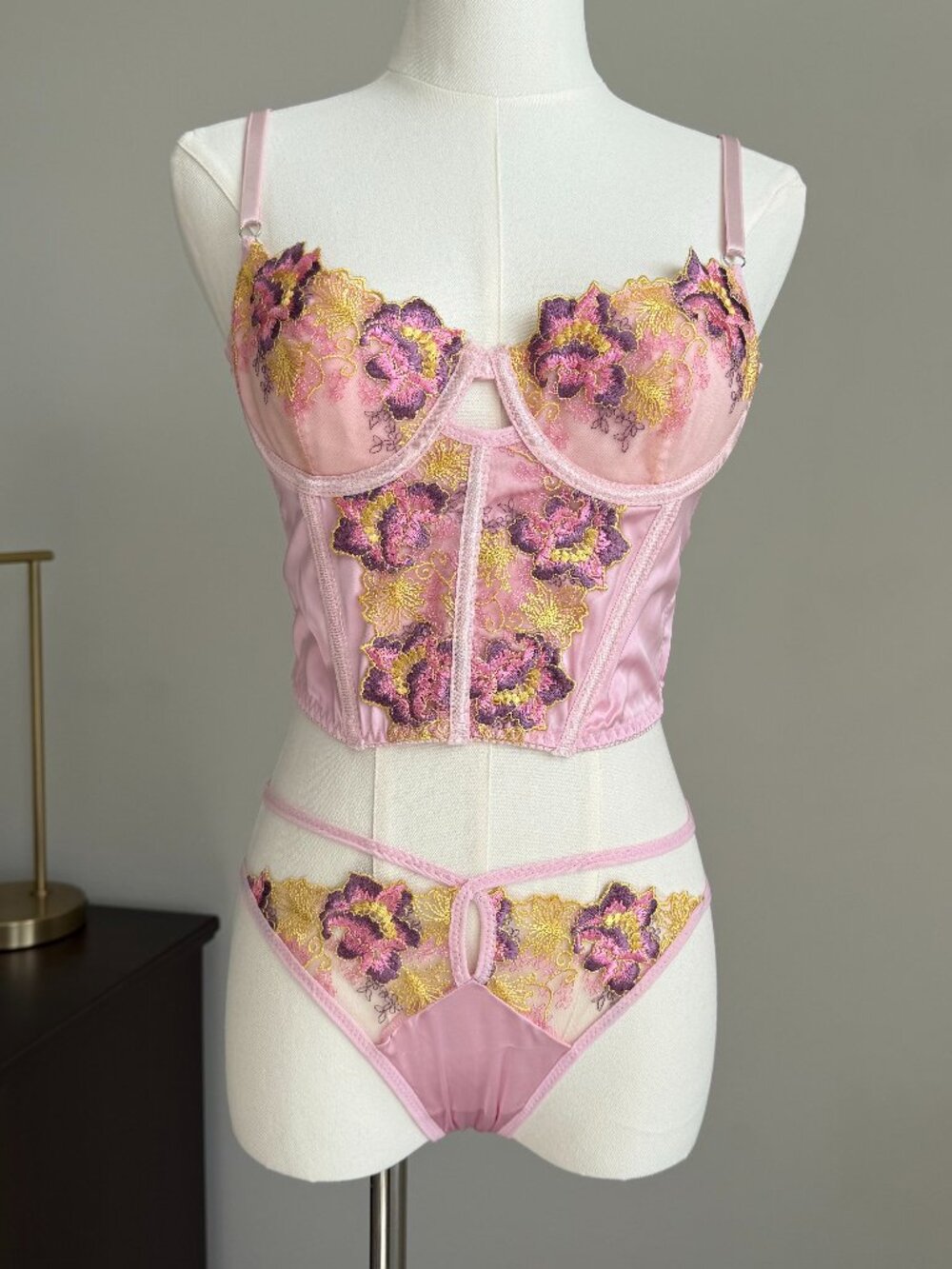 SHEIN Floral Lace Embroidered Pink Lingerie Set
